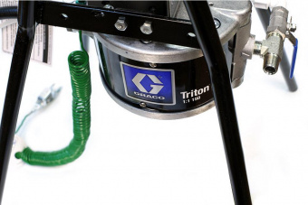 Graco Установка пневматического распыления Triton 308 в комплекте.