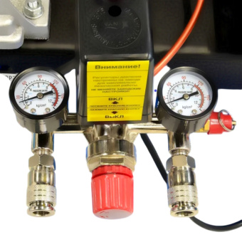 Huberth RP30656A Воздушный компрессор с вертикальным ресивером 100 л, 220 В