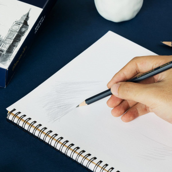 Finenolo Набор цветных карандашей 24 шт. в металлическом пенале