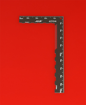 JAS 4704 Угольник
