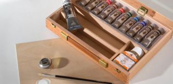 Набор масляных красок Maimeri Classico в деревянном ящике 20 х 30 см + аксессуары