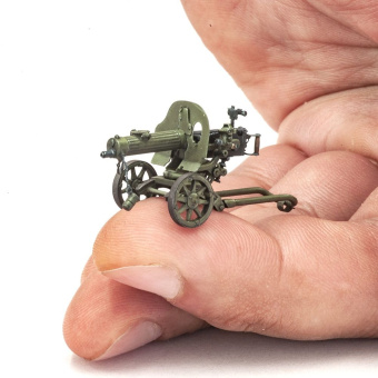 MiniWarPaint Пулемет Максима с патронными коробками и лентами, 1/35