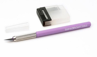 Tamiya 69918 Дизайнерский нож с 25 дополнительными лезвиями, фиолетовая ручка