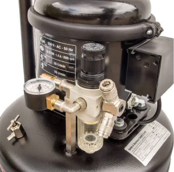 Масляный компрессор с ресивером Harder&Steenbeck HTC 30A