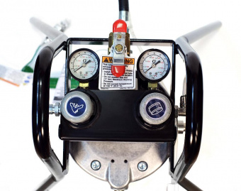 Graco Установка пневматического распыления Triton 308 в комплекте.