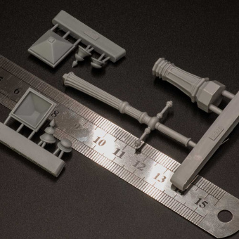 MiniWarPaint Столб фонарный "чугунный" 1-2 фонаря, размер M